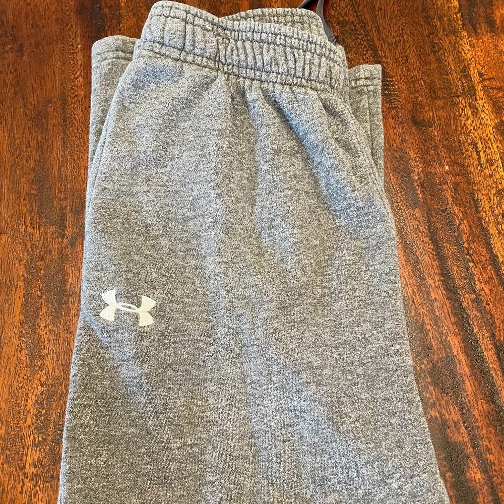 Boys Under Armour Size YTH Medium Fleece Jogger/Sweat Pants